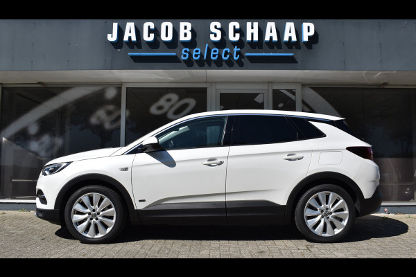 Opel Grandland X 1.6 Turbo Hybrid4 Business Executive / Parkeerhulp / 301 PK / LED / 4X4 / Apple Carplay- android auto / Automaat