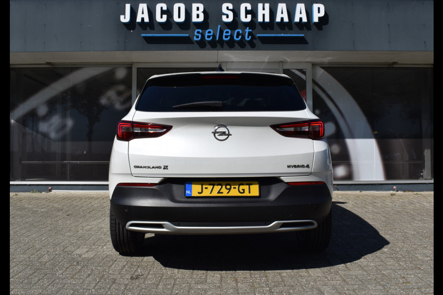 Opel Grandland X 1.6 Turbo Hybrid4 Business Executive / Parkeerhulp / 301 PK / LED / 4X4 / Apple Carplay- android auto / Automaat