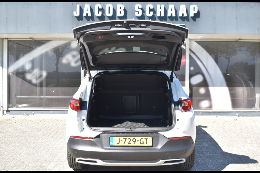 Opel Grandland X 1.6 Turbo Hybrid4 Business Executive / Parkeerhulp / 301 PK / LED / 4X4 / Apple Carplay- android auto / Automaat