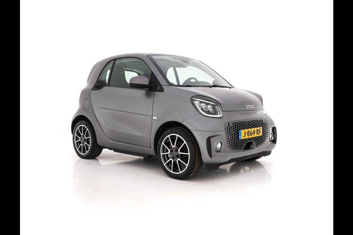 Smart Fortwo EQ Comfort PLUS 18 kWh [ 3-Fase ] Aut. *PANO | FULL-LED | FULL-LEATHER | NAVI-FULLMAP | CAMERA | BRABUS-WHEELS | AMBIENT-LIGHT | AIRCO | PDC | CRUISE | DAB | CARPLAY | COMFORT-SEATS | 16''ALU*
