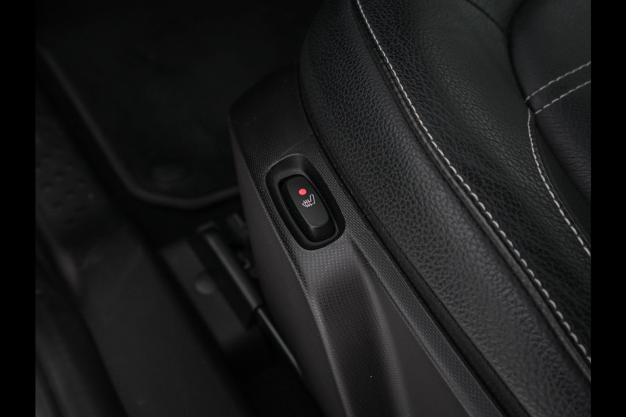 Smart Fortwo EQ Comfort PLUS 18 kWh [ 3-Fase ] Aut. *PANO | FULL-LED | FULL-LEATHER | NAVI-FULLMAP | CAMERA | BRABUS-WHEELS | AMBIENT-LIGHT | AIRCO | PDC | CRUISE | DAB | CARPLAY | COMFORT-SEATS | 16''ALU*