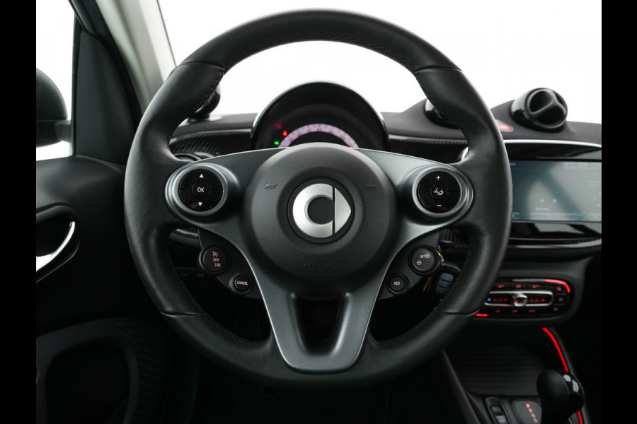 Smart Fortwo EQ Comfort PLUS 18 kWh [ 3-Fase ] Aut. *PANO | FULL-LED | FULL-LEATHER | NAVI-FULLMAP | CAMERA | BRABUS-WHEELS | AMBIENT-LIGHT | AIRCO | PDC | CRUISE | DAB | CARPLAY | COMFORT-SEATS | 16''ALU*