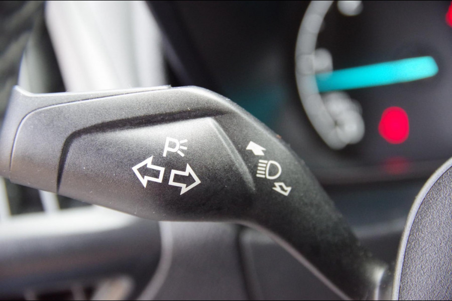 Ford Transit Connect 1.5 EcoBlue L2 SPORT 120PK AUT. 3P, KEYLESS, CAMERA, CRUISE, CLIMA, STOELVERWARMING, PARKEERSENSOREN, 16'',