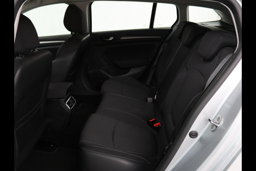 Renault MEGANE Estate 1.3 TCe Zen | Apple Carplay | Cruise Control | Navi | DAB | LMV | Airco
