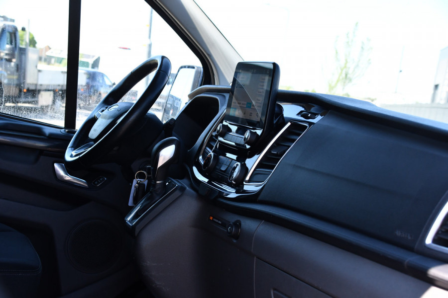 Ford Transit Custom 300 2.0 TDCI L2H1 Limited DC Camera, Cruise, Carplay, 170PK, Trekhaak, Stoelverwarming, Automaat, 2 x Schuifdeur, Uniek!