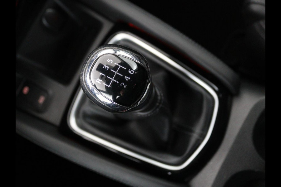 Nissan QASHQAI 1.2 Business Edition | Panoramadak | 360 Camera | Navi | Stoelverwarming | Cruise Control | Dodehoek Detectie | DAB | LMV