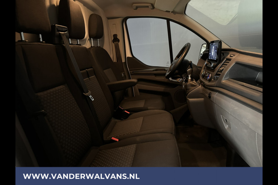 Ford Transit Custom 2.0 TDCI 131pk L2H1 Euro6 Airco | Stoelverwarming | Multimedia Scherm | 2800kg trekvermogen Cruisecontrol, Parkeersensoren, Bijrijdersbank, verwarmde voorruit