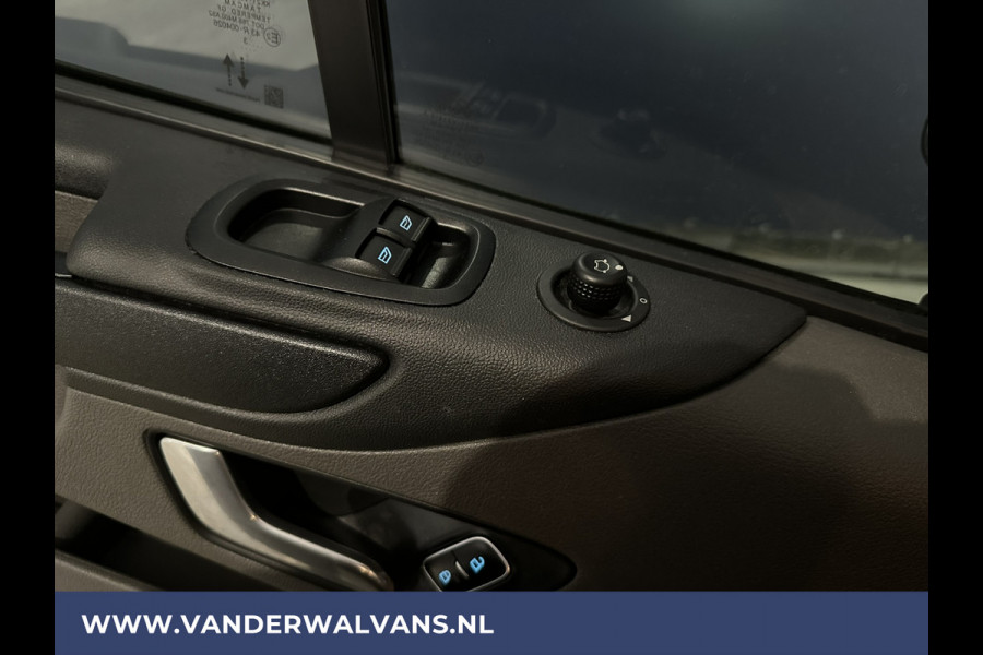 Ford Transit Custom 2.0 TDCI 131pk L2H1 Euro6 Airco | Stoelverwarming | Multimedia Scherm | 2800kg trekvermogen Cruisecontrol, Parkeersensoren, Bijrijdersbank, verwarmde voorruit