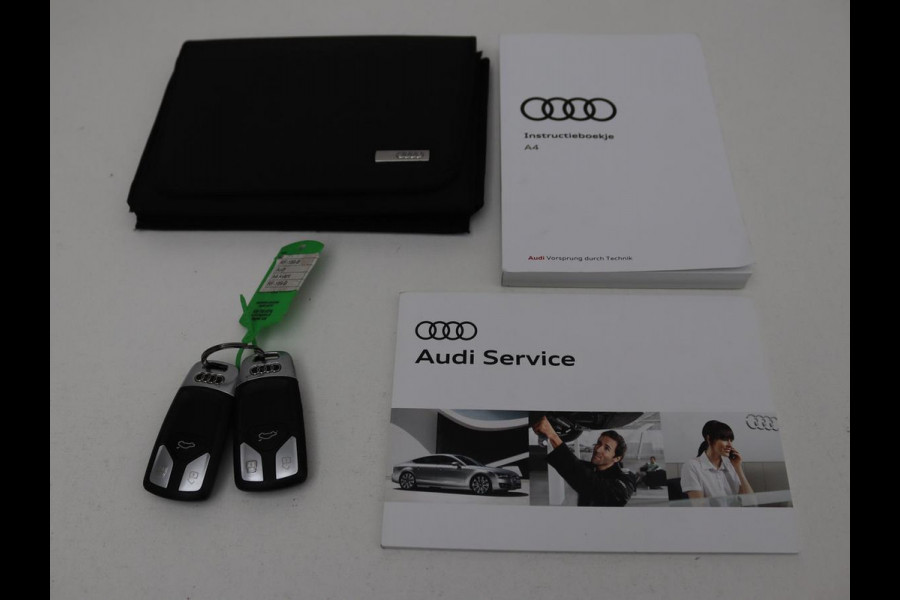 Audi A4 Avant 1.4 TFSI Sport S line black edition | Sfeerverlichting | Automaat | Navi | Cruise Control | Leder | LMV 19 |