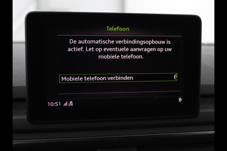 Audi A4 Avant 1.4 TFSI Sport S line black edition | Sfeerverlichting | Automaat | Navi | Cruise Control | Leder | LMV 19 |