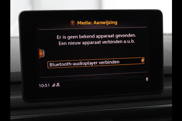 Audi A4 Avant 1.4 TFSI Sport S line black edition | Sfeerverlichting | Automaat | Navi | Cruise Control | Leder | LMV 19 |