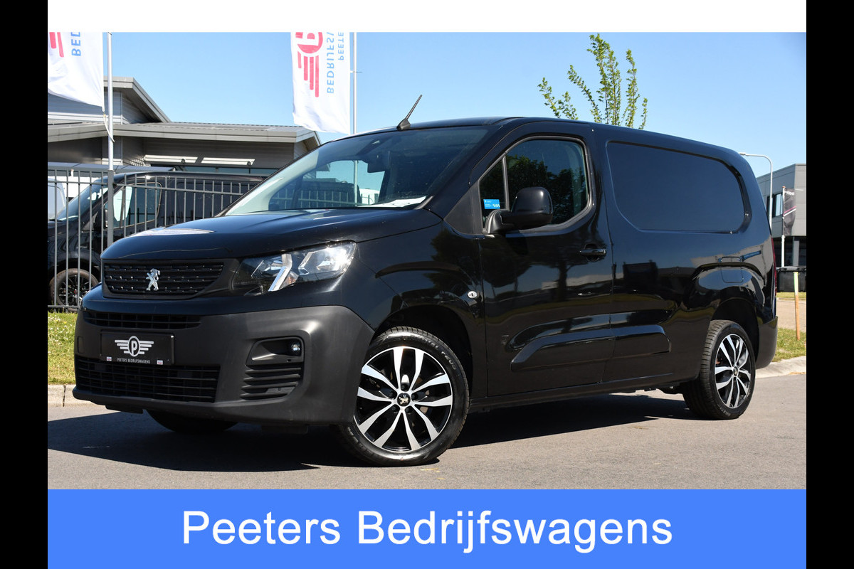 Peugeot Partner 1.5 BlueHDI L2 Black Edition Camera, Cruise, Stoelverwarming, 130PK, Automaat, Trekhaak, Stand kachel, Uniek! Peugeot Partner 1.5 BlueHDI L2 Black Edition Camera, Cruise, Stoelverwarming, 130PK, Automaat, Trekhaak, Stand kachel, Uniek!