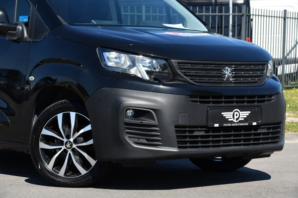 Peugeot Partner 1.5 BlueHDI L2 Black Edition Camera, Cruise, Stoelverwarming, 130PK, Automaat, Trekhaak, Stand kachel, Uniek!