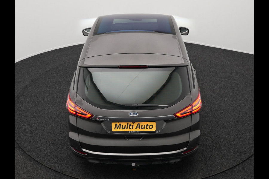 Ford S-Max 2.0 Titanium Automaat 7-Persoons | Trekhaak Afneembaar Panodak | Navigatie | Carplay | Sfeerverlichting | DAB | Camera | Cruise Control | Elektrische Achterklep |