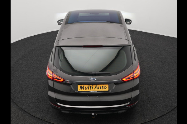 Ford S-Max 2.0 Titanium Automaat 7-Persoons | Trekhaak Afneembaar Panodak | Navigatie | Carplay | Sfeerverlichting | DAB | Camera | Cruise Control | Elektrische Achterklep |