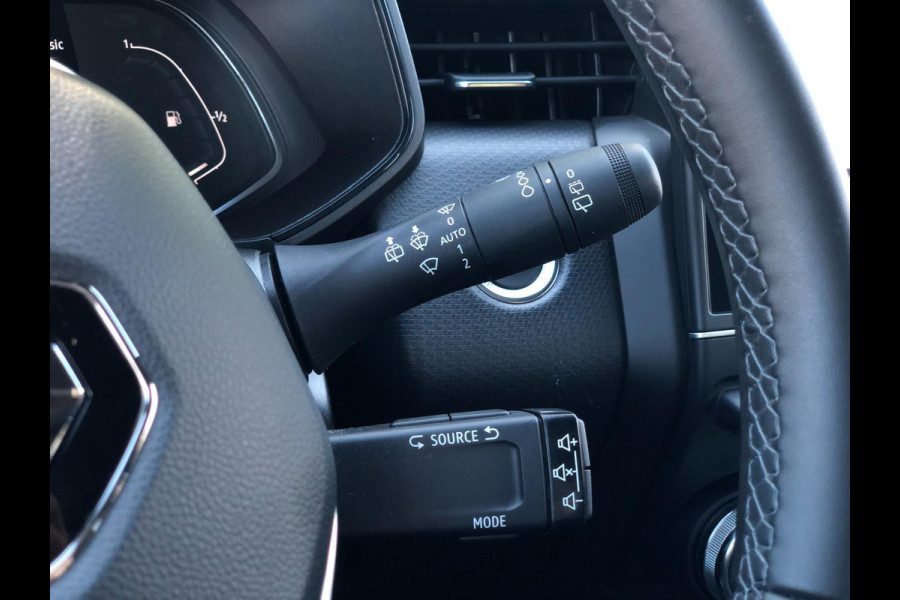 Renault Clio 1.0 TCe Intens | Navi, Camera, Carplay/Android, PDC, Cruise, DAB, Half leder | NAP | Dealeronderhouden |