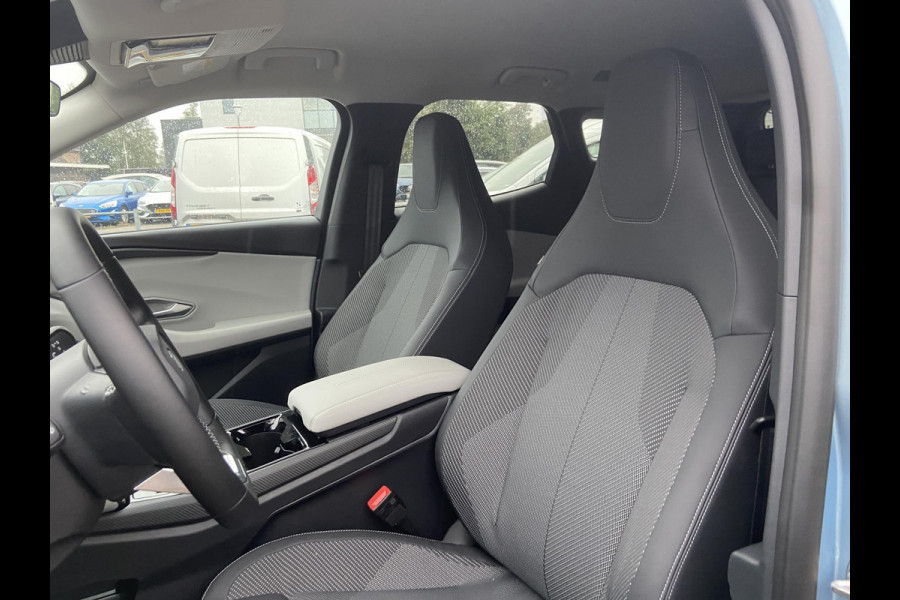Ford Explorer Style Standard Range RWD 52 kWh 170pk  Artic Blue | Achteruitrijcamera | 368km Bereik ( WLTP ) | Dodehoeksensoren | Nieuw te bestellen