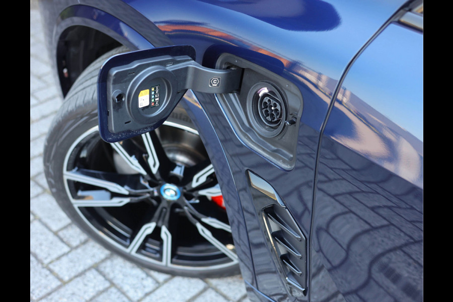 BMW X5 50e xDrive *Sky*B&W*M Sport Pro*Trekhaak*Soft-Close*Vierwielbesturing*