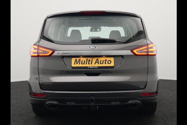 Ford S-Max 2.0 Titanium Automaat 7-Persoons | Trekhaak Afneembaar Panodak | Navigatie | Carplay | Sfeerverlichting | DAB | Camera | Cruise Control | Elektrische Achterklep |