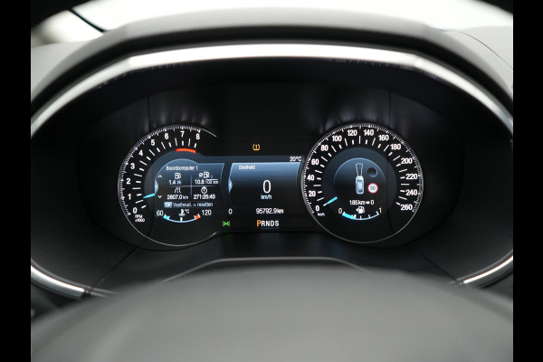 Ford S-Max 2.0 Titanium Automaat 7-Persoons | Trekhaak Afneembaar Panodak | Navigatie | Carplay | Sfeerverlichting | DAB | Camera | Cruise Control | Elektrische Achterklep |