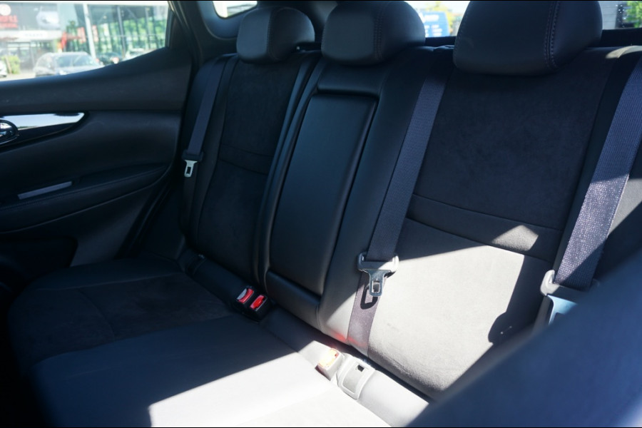 Nissan QASHQAI 116PK N-Connecta AUTOMAAT 360CAMERA | KEYLESS | PANO | STOELVERW