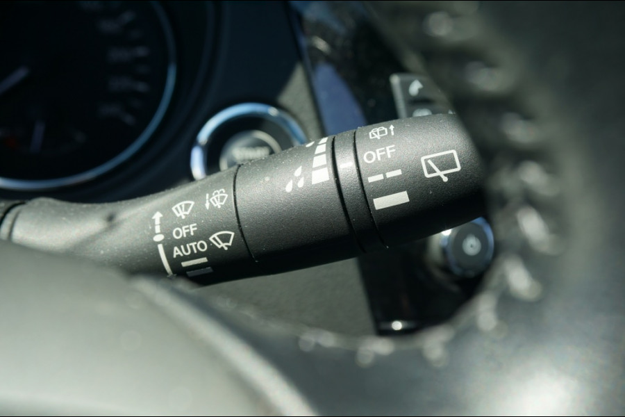 Nissan QASHQAI 116PK N-Connecta AUTOMAAT 360CAMERA | KEYLESS | PANO | STOELVERW