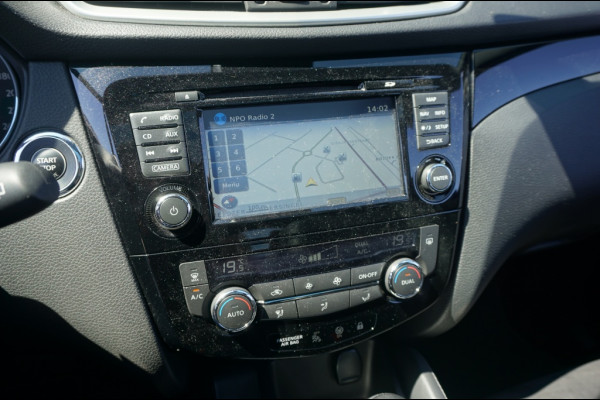 Nissan QASHQAI 116PK N-Connecta AUTOMAAT 360CAMERA | KEYLESS | PANO | STOELVERW