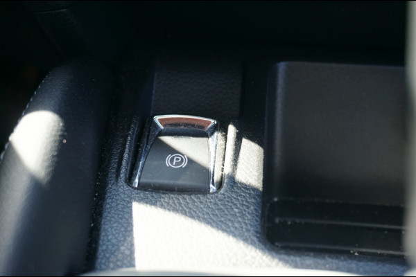 Nissan QASHQAI 116PK N-Connecta AUTOMAAT 360CAMERA | KEYLESS | PANO | STOELVERW