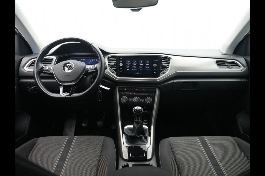 Volkswagen T-Roc 1.0 TSI 110pk Style Virtual Cockpit Clima Pdc Carplay 104