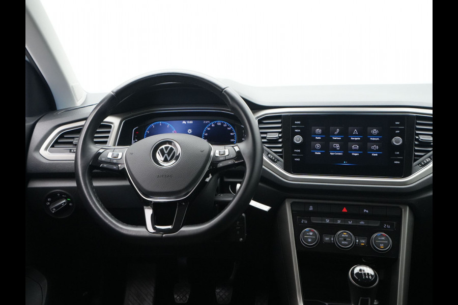 Volkswagen T-Roc 1.0 TSI 110pk Style Virtual Cockpit Clima Pdc Carplay 104