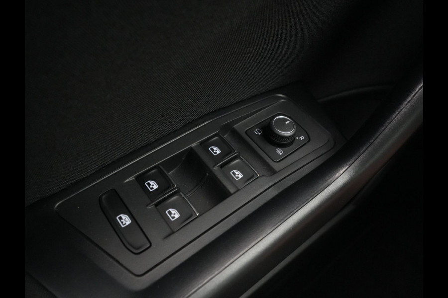 Volkswagen T-Roc 1.0 TSI 110pk Style Virtual Cockpit Clima Pdc Carplay 104