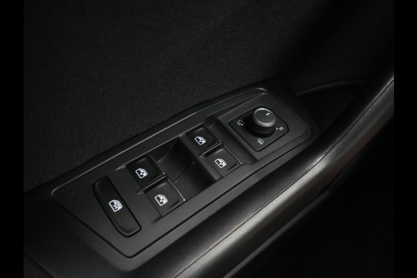 Volkswagen T-Roc 1.0 TSI 110pk Style Virtual Cockpit Clima Pdc Carplay 104