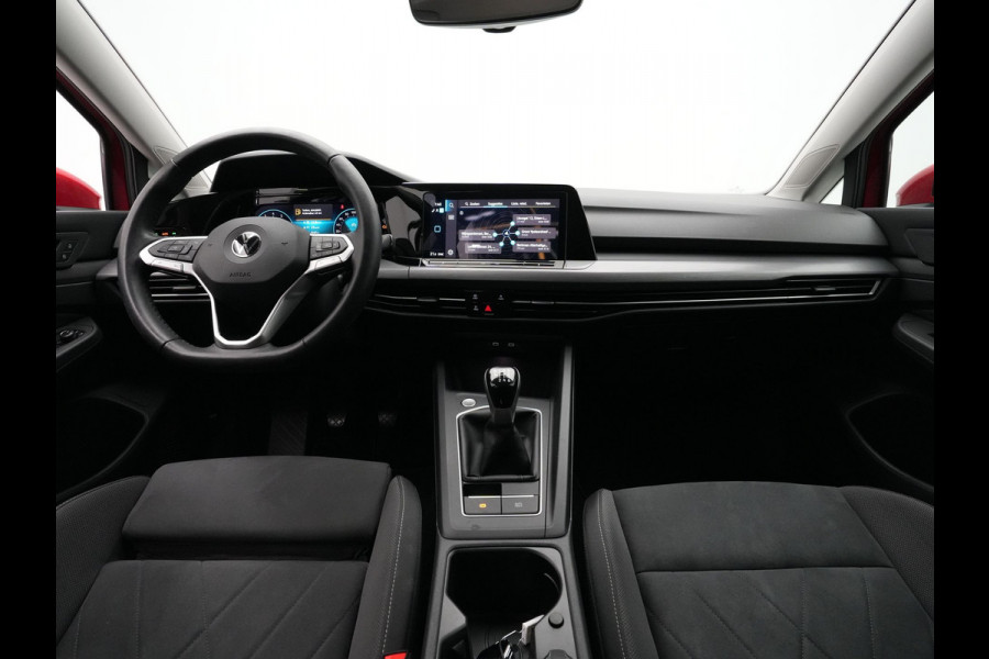 Volkswagen Golf 1.5 TSI 130pk Style Navigatie Acc Pdc Led 111