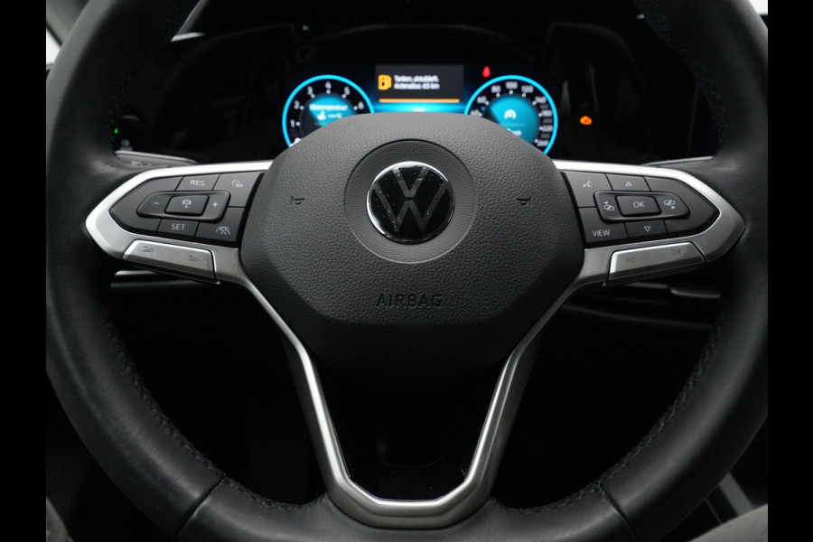 Volkswagen Golf 1.5 TSI 130pk Style Navigatie Acc Pdc Led 111