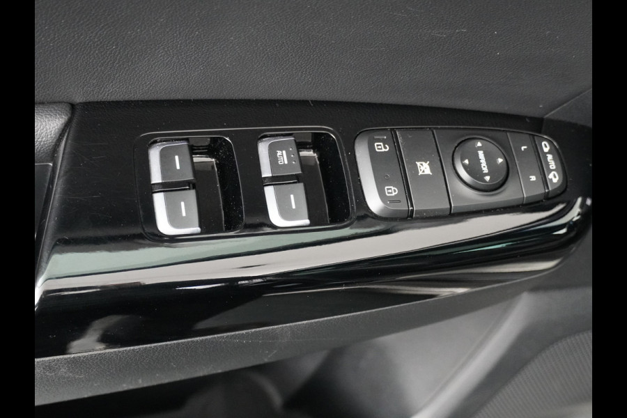 Kia Sportage 1.6 T-GDI 4WD GT-Line Automaat! - Climate Control - Cruise Control - Navigatie - Stoel/Stuur Verwarming - Leder - Lichtmetalen Velgen - Bovag Garantie