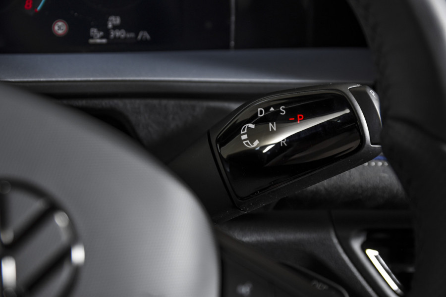 Volkswagen Tayron 1.5 eHybrid R-Line Edition - Automaat | Black Style Pakket | S/K-Panodak | Dig. Cockpit | Adapt. Cruise | Stoel-+Stuurverw. | PDC | Camera | App. Connect | ECC | Elek. Klep | DAB | LM 20" | 3197