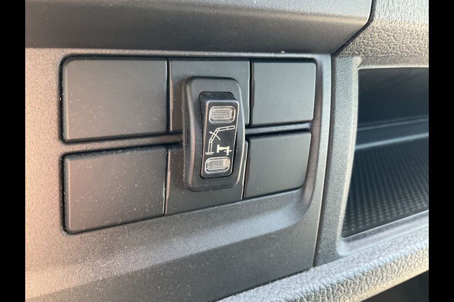 Volkswagen Transporter 2.0 TDI HIAB kraan Kastinrichting Trekhaak Laadkraan Airco Cruise Comfortline DC L2H1 Lang