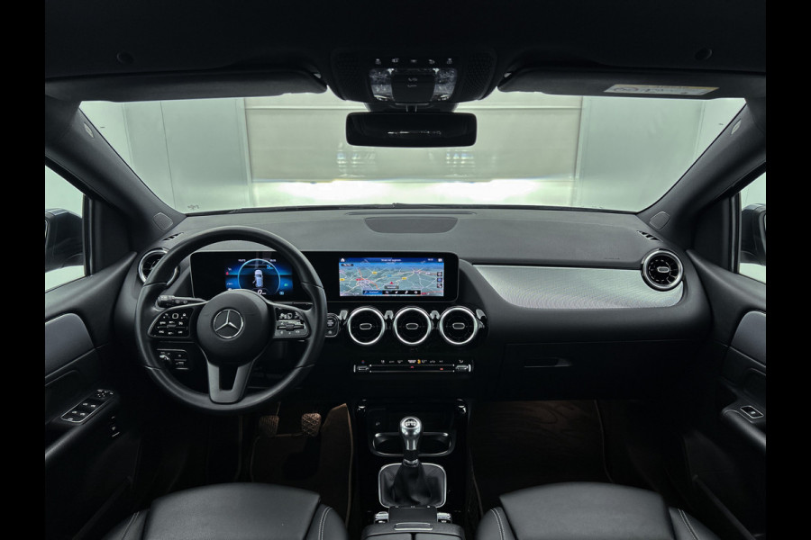 Mercedes-Benz B-Klasse 160 Advantage | Lichtmetalen velgen | Navigatie | Parking support | Inclusief 24 maanden MB Certified garantie voor Europa