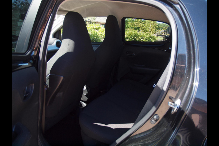 Peugeot 108 1.0 e-VTi Allure | Bluetooth | Airco | Elektrische ramen |