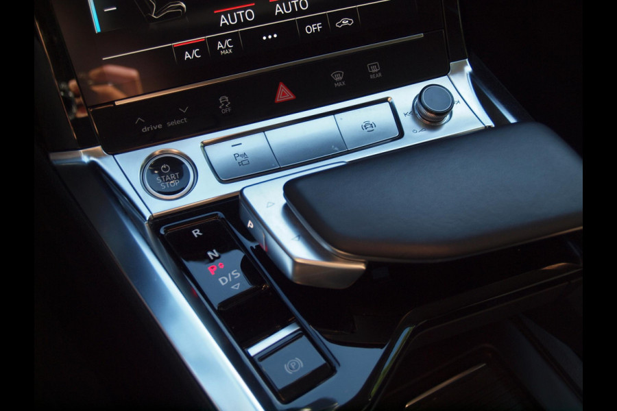 Audi e-tron Sportback 55 quattro Business edition 95 kWh | Camera | Apple Carplay | Cruise Control | 21 inch |