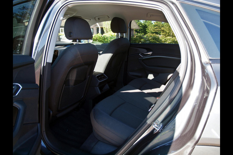 Audi e-tron Sportback 55 quattro Business edition 95 kWh | Camera | Apple Carplay | Cruise Control | 21 inch |