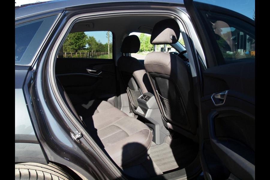 Audi e-tron Sportback 55 quattro Business edition 95 kWh | Camera | Apple Carplay | Cruise Control | 21 inch |