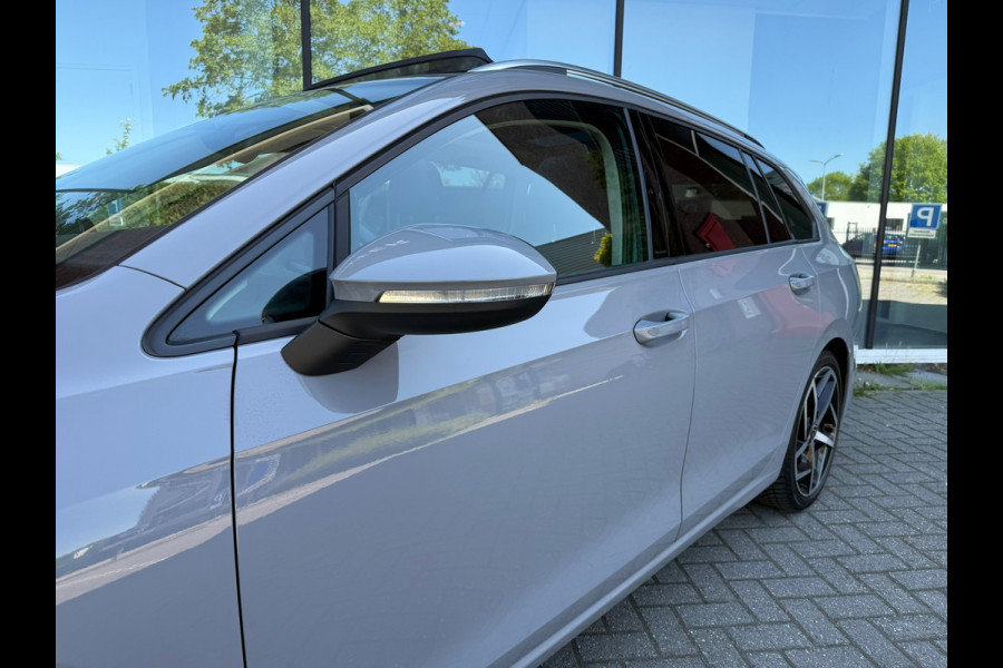 Volkswagen GOLF Variant 1.0 eTSI Life - Automaat - Navi - Panoramadak - Trekhaak - Org.NL