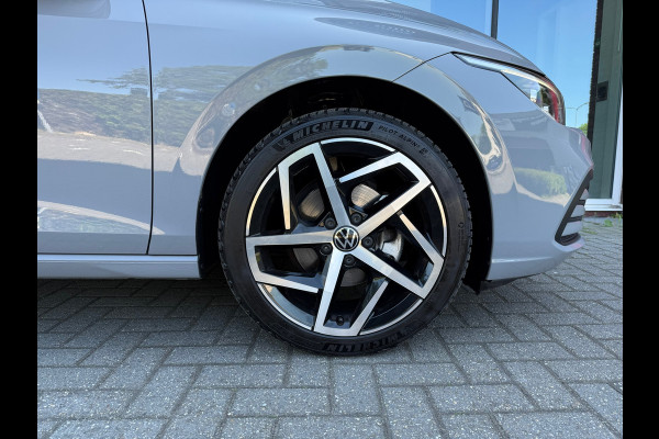 Volkswagen GOLF Variant 1.0 eTSI Life - Automaat - Navi - Panoramadak - Trekhaak - Org.NL