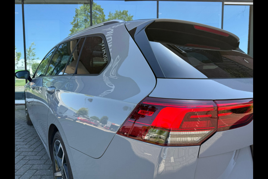 Volkswagen GOLF Variant 1.0 eTSI Life - Automaat - Navi - Panoramadak - Trekhaak - Org.NL