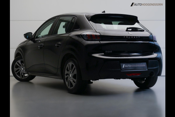 Peugeot 208 1.2 PureTech Allure (APPLE CARPLAY,LED VERLICHTING,PARKEERSENSOREN,CRUISE,CLIMATE,LM-VELGEN,NIEUWE APK,TOPCONDITIE)