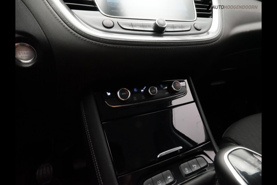 Opel Grandland X 1.2 Turbo Business Executive (APPLE CARPLAY,LED,DODEHOEK,KEYLESS,STUUR-STOELVERWARMING,PARKEERSENSOREN,TREKHAAK)