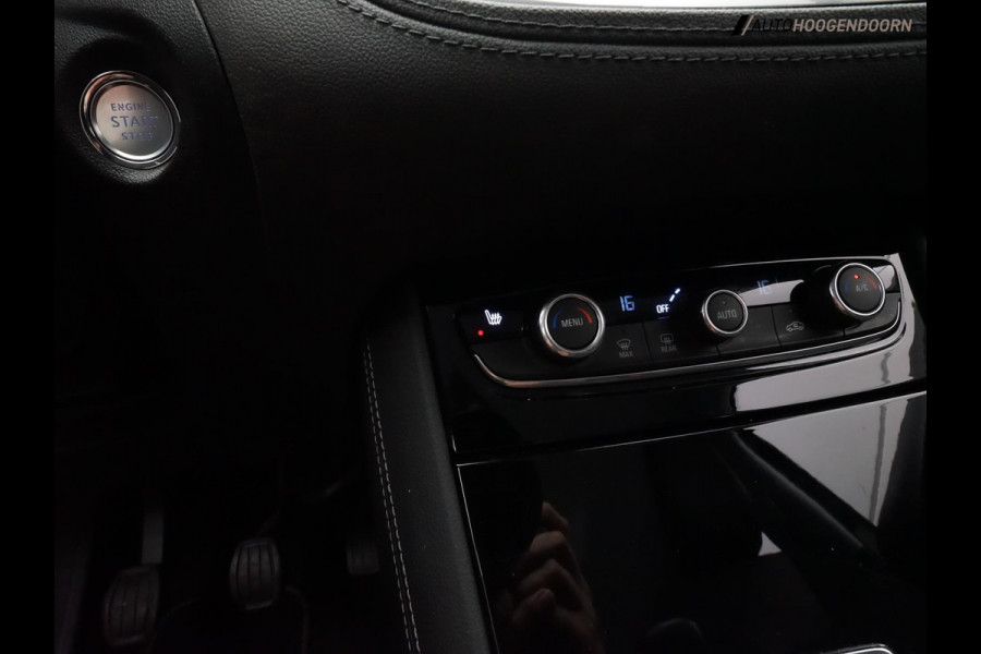 Opel Grandland X 1.2 Turbo Business Executive (APPLE CARPLAY,LED,DODEHOEK,KEYLESS,STUUR-STOELVERWARMING,PARKEERSENSOREN,TREKHAAK)