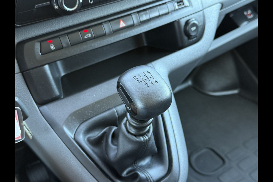 Citroën Jumpy 2.0 BlueHDI 123 PK / L3H1 / DUBBELE CABINE 6-PERS / 2.5 TONS TREKHAAK / AIRCO / CRUISE / NAVI / CARPLAY