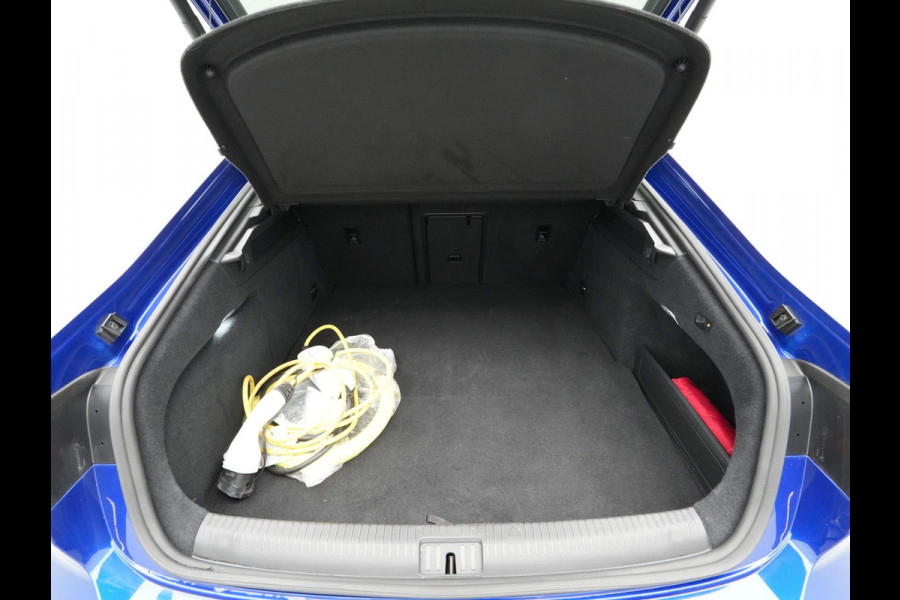 Volkswagen Arteon 1.4 TSI 218pk eHybrid R Line Business+ Panorama Trekhaak 360 Camera DCC